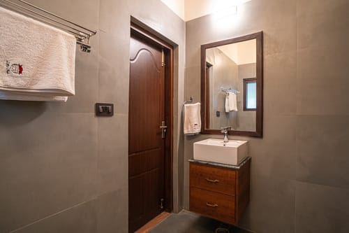 Little Frida – 3 bedroom villa in Mukteshwar, Uttarakhand