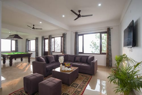 Querencia | Pet-friendly 5-BHK Villa With Sunset & Hill Views  – 5 bedroom villa in Kasauli, Himachal Pradesh