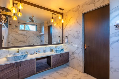 Saturn @ Wandering Vines W/ Indoor Pool - Sohna