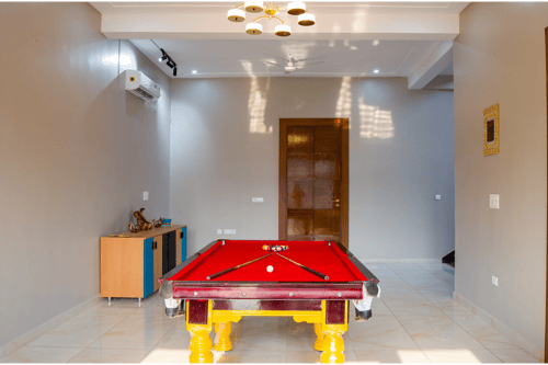 Amber Villa | 3-BHK Retreat W/ Pvt Pool, Game Room & Studio Rooms – 3 bedroom villa in Delhi-ncr, Haryana
