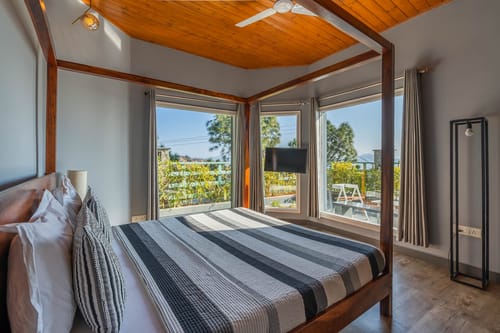 Serene w/ Outdoor Bonfire – 6 bedroom villa in Kasauli, Himachal Pradesh