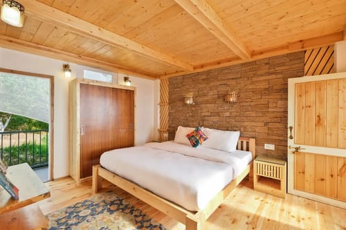 Theog 2BHK Loft with Patio