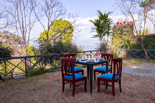 Mehar Villa | 3-BHK Hillside Retreat With Garden & Scenic Views – 3 bedroom villa in Kasauli, Himachal Pradesh