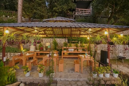 The Dove - Cottage with Jacuzzi – 1 bedroom villa in Mussoorie, Uttarakhand