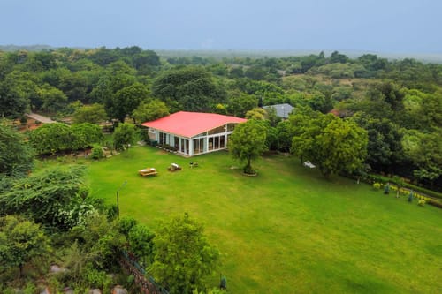 Idyllic Farmhouse - A Glasshouse w/ Outdoor Pool – 3 bedroom villa in Delhi-ncr, Haryana