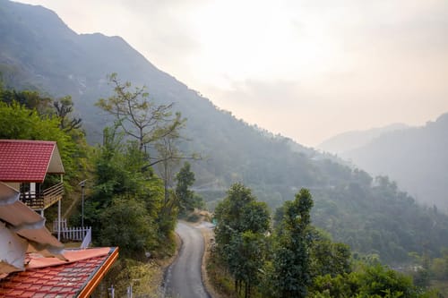 Madhuram Villa | Scenic Pet-Friendly 1-BHK Hidden Gem With Balcony & Garden – 1 bedroom villa in Dehradun, Uttarakhand