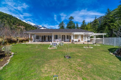 Soothing @ Ekaa House – 2 bedroom villa in Manali, Himachal Pradesh