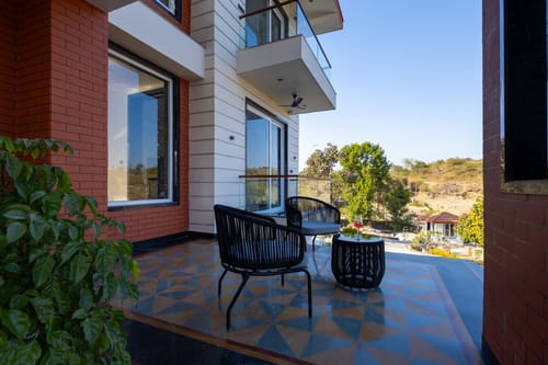 Godan Terra Cove | 6-BHK Retreat with Private Pool, Garden & Elevated Gazebo, featuring Stunning Hill & River Views – 6 bedroom villa in Udaipur, Rajasthan