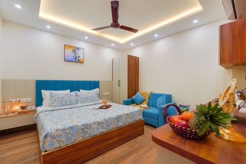Hillshades Retreat | 6-BHK Villa With Sit-out Area, Private Pool, Restro, Game Zone, Panoramic Hill Views & a Lift – 6 bedroom villa in Kasauli, Himachal Pradesh