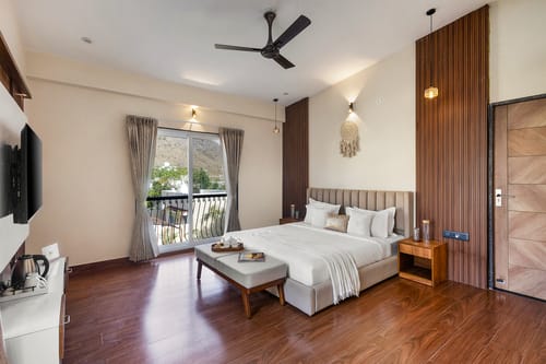 Casa Meraki | Country-Style 3-BHK Villa with Private pool, Gazebo and Landscaped Garden – 3 bedroom villa in Udaipur, Rajasthan