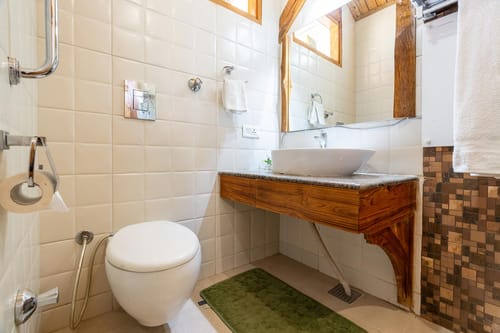 The Rustic Retreat – 4 bedroom villa in Kasauli, Himachal Pradesh