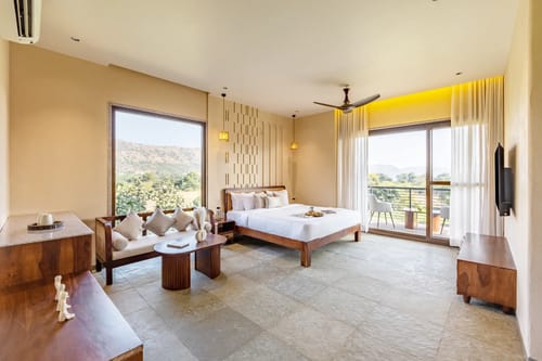 Cows & Cuddles | Pet-friendly 4-BHK Haven With Pvt Pool, Garden & Gazebo – 4 bedroom villa in Udaipur, Rajasthan