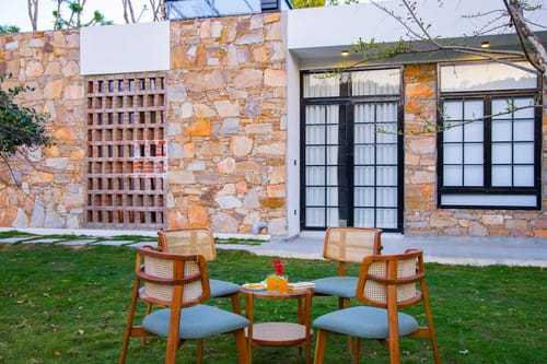 Nature 95 | 4-BHK Pet-friendly Farm With Private Pool, Study Nook & Lush Garden  – 4 bedroom villa in Jaipur, Rajasthan