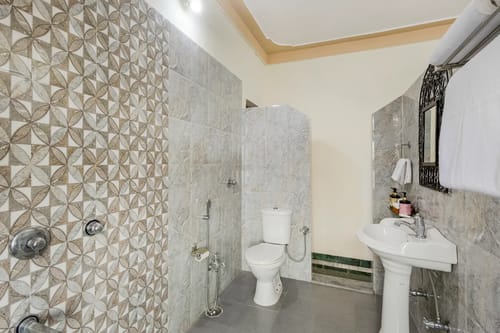 Abhimanyu Mansion Topaz | 2-BHK Haveli | Garden + Sit-Out Area | Central Location – 2 bedroom villa in Udaipur, Rajasthan