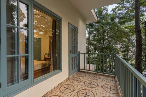 Pinecrest Manor – 4 bedroom villa in Kasauli, Himachal Pradesh