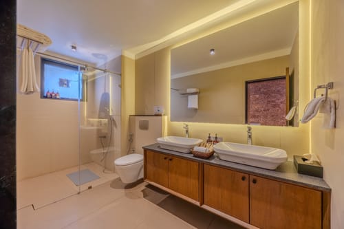 Serenica | 4-BHK Villa with Private Pool, Bar Lounge, Terrace Views, Lift & Peaceful Pilerne Location | Pet-friendly – 4 bedroom villa in North Goa, Goa