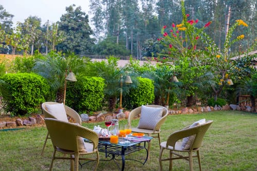 Dacha | Serene 3-BHK Escape With Garden, Jacuzzi  & Outdoor Bar – 3 bedroom villa in Delhi-ncr, Haryana