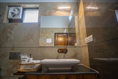 Leopard Trails Duplex | Hillside 2-Room Retreat with Orchard, Kitchen & Sit-out Areas – 2 bedroom villa in Nainital, Uttarakhand