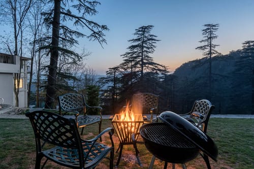 1 Room @ Pine Estate w/ Complimentary Breakfast – 1 bedroom villa in Shimla, Himachal Pradesh
