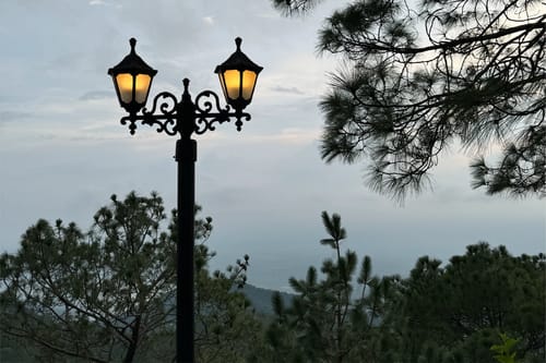 Alpenglow | Pet-friendly 3-BHK Hillside Villa With Garden & Scenic views