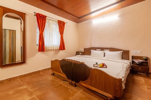 La Palm – 8 bedroom villa in Lonavala, Maharashtra