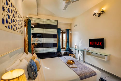 The Jazminn Skyglass | 3-BHK Pet-friendly Apartment with Balcony | Near Bengaluru Palace – 3 bedroom villa in Bengaluru, Karnataka
