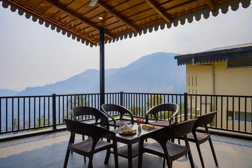 Twin Chalets | 4-BHK  Pet-friendly Escape With Valley-facing lawn, Terrace & 2 Living Rooms – 4 bedroom villa in Nainital, Uttarakhand