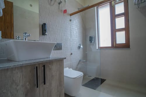 Wood Sparrow – 4 bedroom villa in Bhimtal, Uttarakhand