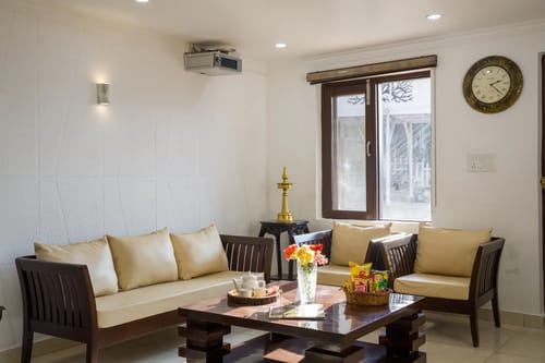 Madhuram Villa | Hillside Pet-Friendly 1-BHK Getaway With Attic, Balcony & Garden – 1 bedroom villa in Dehradun, Uttarakhand