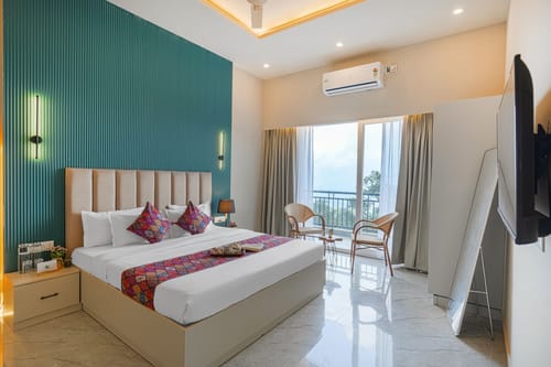 Dochi  |  4-BHK apartment with Hill Views, Living Room, & Balconies – 4 bedroom villa in Kasauli, Himachal Pradesh