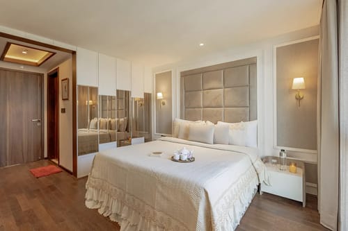 Manhattan 1804 | 3-BHK Penthouse With Stunning Views, Office & Stylish Bar – 3 bedroom villa in Jaipur, Rajasthan