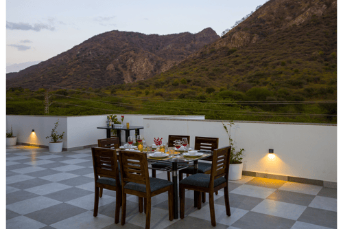 Kasturi Villa | 6-BHK Pet-Friendly Villa Near Sajjangarh Palace With Plunge Pool & Terrace – 6 bedroom villa in Udaipur, Rajasthan