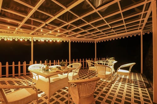 Feathers @ Forktail House