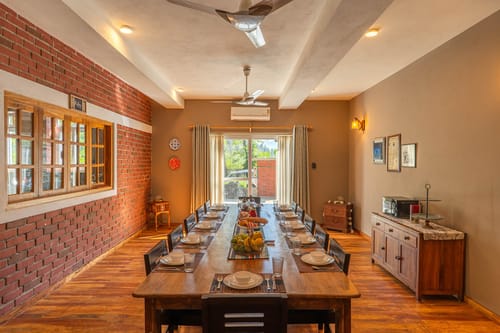 Shamrock Riverfront – 5 bedroom villa in Manali, Himachal pradesh
