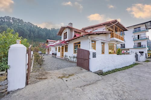 Rose Haven | 3-BHK | Balcony | Proximity To Popular Attractions – 3 bedroom villa in Nainital, Uttarakhand