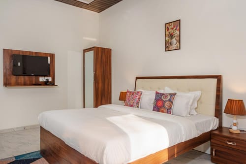 Mango Splash – 8 bedroom villa in Karjat, Maharashtra