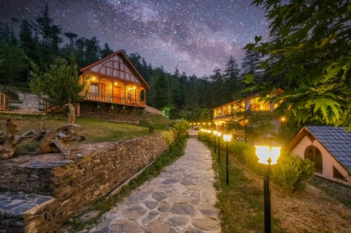 Oakwood Cottage – 2 bedroom villa in Shimla, Himachal Pradesh
