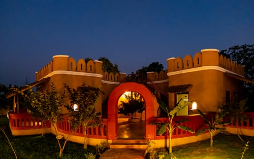 Aanandam Villas and Resort | Pet-friendly Cottage With Private Plunge Pool, Patio, Shared Pool Restro & Garden – 1 bedroom villa in Delhi Ncr, Delhi