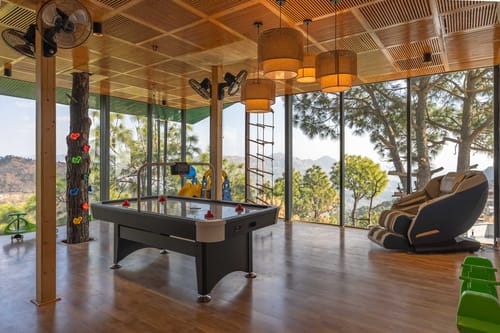 Orchid @ Serene w/ Outdoor Bonfire – 3 bedroom villa in Kasauli, Himachal Pradesh