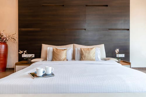 Bianco & Verde – 8 bedroom villa in Lonavala, Maharashtra