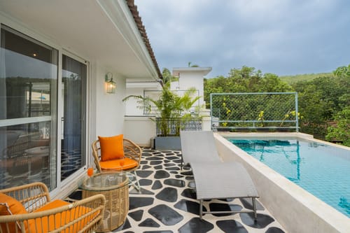 Purple Coral | Luxe 5-BHK Villa With Two Private Pools & Lift Near Chapora Fort