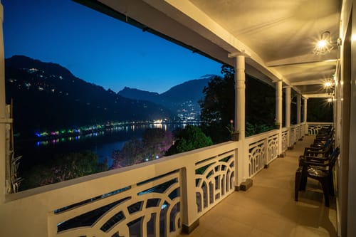 Headingly Suites | Lake-Facing 2-Room Retreat Just Above Mall Road – 2 bedroom villa in Nainital, Uttarakhand