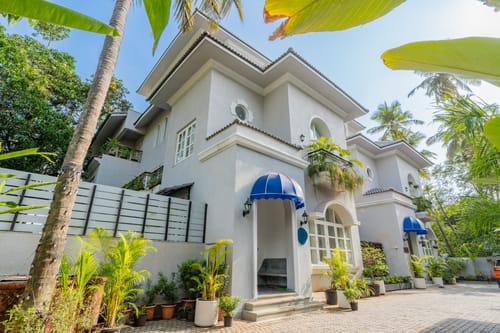 Casa Ritzy | Indo-Portuguese 5-BHK Villa With Private Pool & Lift Near Popular Beaches – 5 bedroom villa in North Goa, Goa