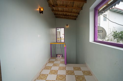 Adrushya | Cosy 1-Room Stay with Hill Views, Karaoke Lounge & Restaurant – 1 bedroom villa in Mukteshwar, Uttarakhand