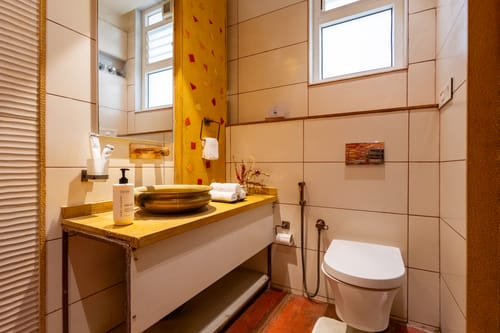 The Jazminn Earthroom | 3-BHK Pet-friendly Apartment with Shared Sit Out Area | Near Bengaluru Palace – 3 bedroom villa in Bengaluru, Karnataka