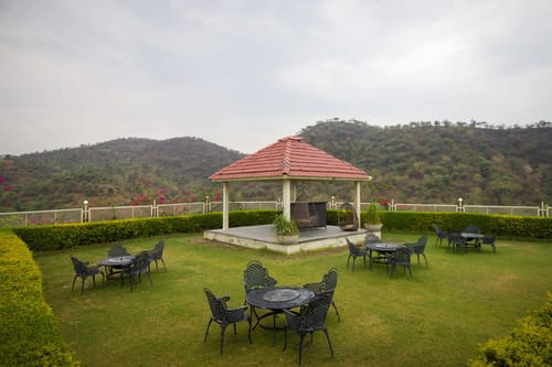 Shourya Celesta | Charming Hilltop 3-BHK Villa With Private Pool, Garden & Terrace – 3 bedroom villa in Udaipur, Rajasthan