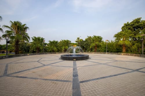 Kaimalgarh Farmstay | Pet–friendly 5-BHK Retreat With Pond, Private Pool, Gazebo & Garden