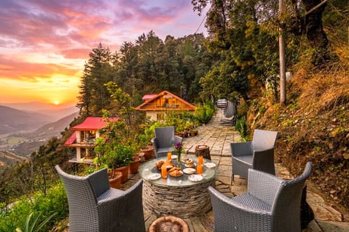 Plum @ The Orchard Song with Jacuzzi – 2 bedroom villa in Shimla, Himachal pradesh