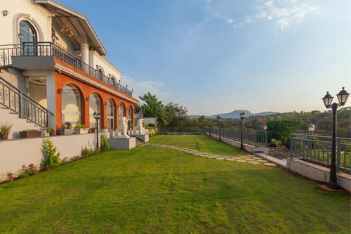 Bellevue Palace – 4 bedroom villa in Nashik, Maharashtra