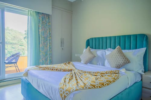 Veera Marina | Charming 3-BHK Apt Near Candolim Beach With Common Pools & Lift